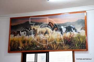 Presentanción en la sede del colectivo vecinal de Jiámar del puzzle más grande del mundo, montado por Tomás Torres/Antonio Alí.